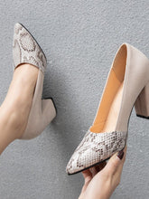 Chaussures Femme à Motif Serpent avec Talon Court